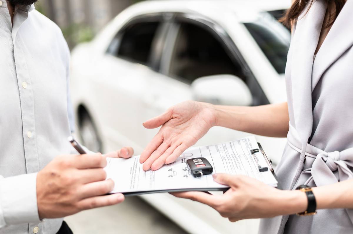 Quelles démarches administratives après un achat automobile en leasing ?