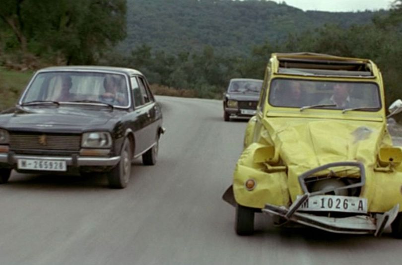 Citroën 2CV voiture James Bond