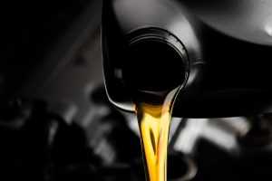 Trop plein d'huile dans votre moteur de voiture: quelles conséquences? - GPA
