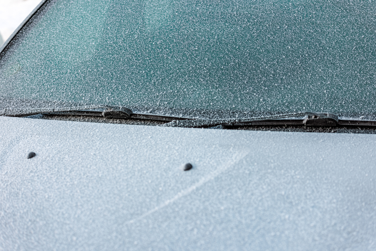 Spray Dégivrant Pour Pare-brise Voiture - 60 Ml Avec Grattoir Et Chiffon - Fonte Rapide De La Glace Et Neige En Hiver
