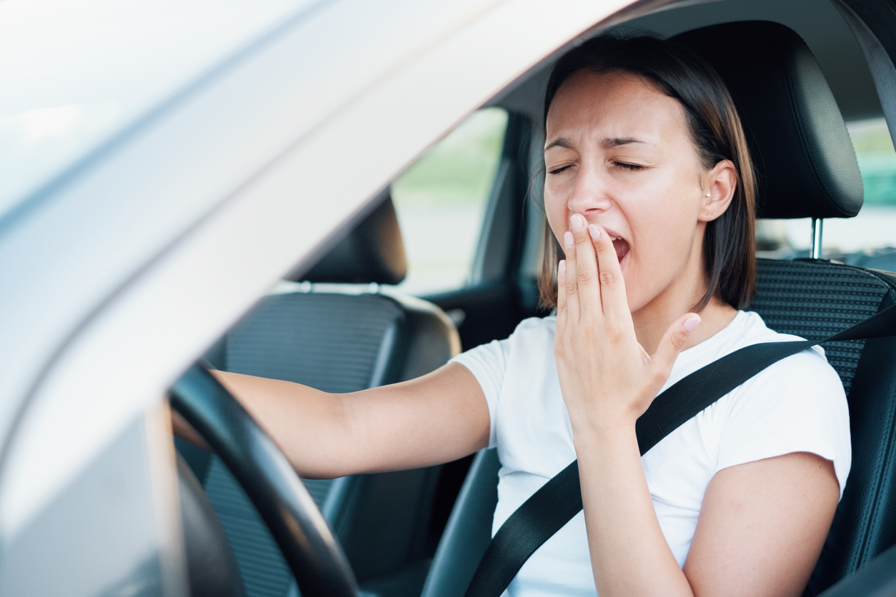 10 symptômes de fatigue à reconnaître avant de prendre le volant