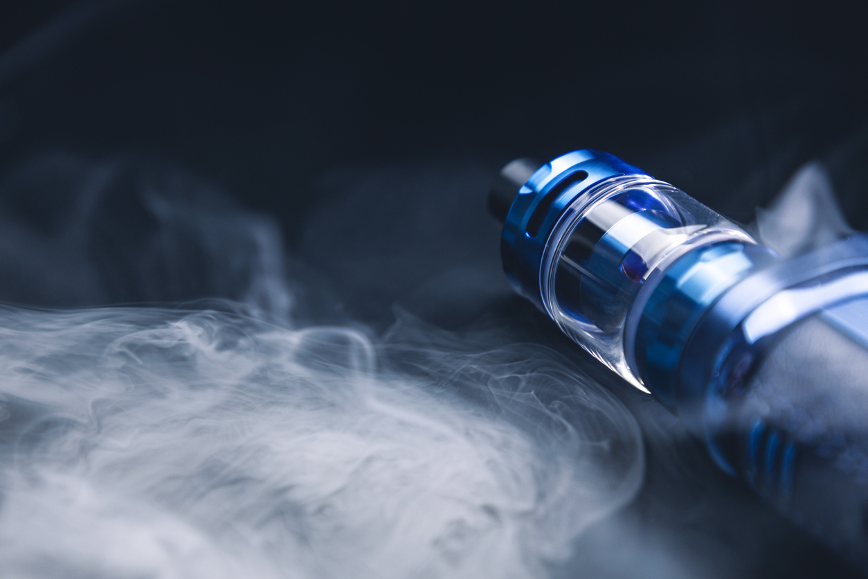 cigarette électronique centaurus Vapoter en voiture : ce qu'il faut savoir avant d'allumer votre vape main image 0