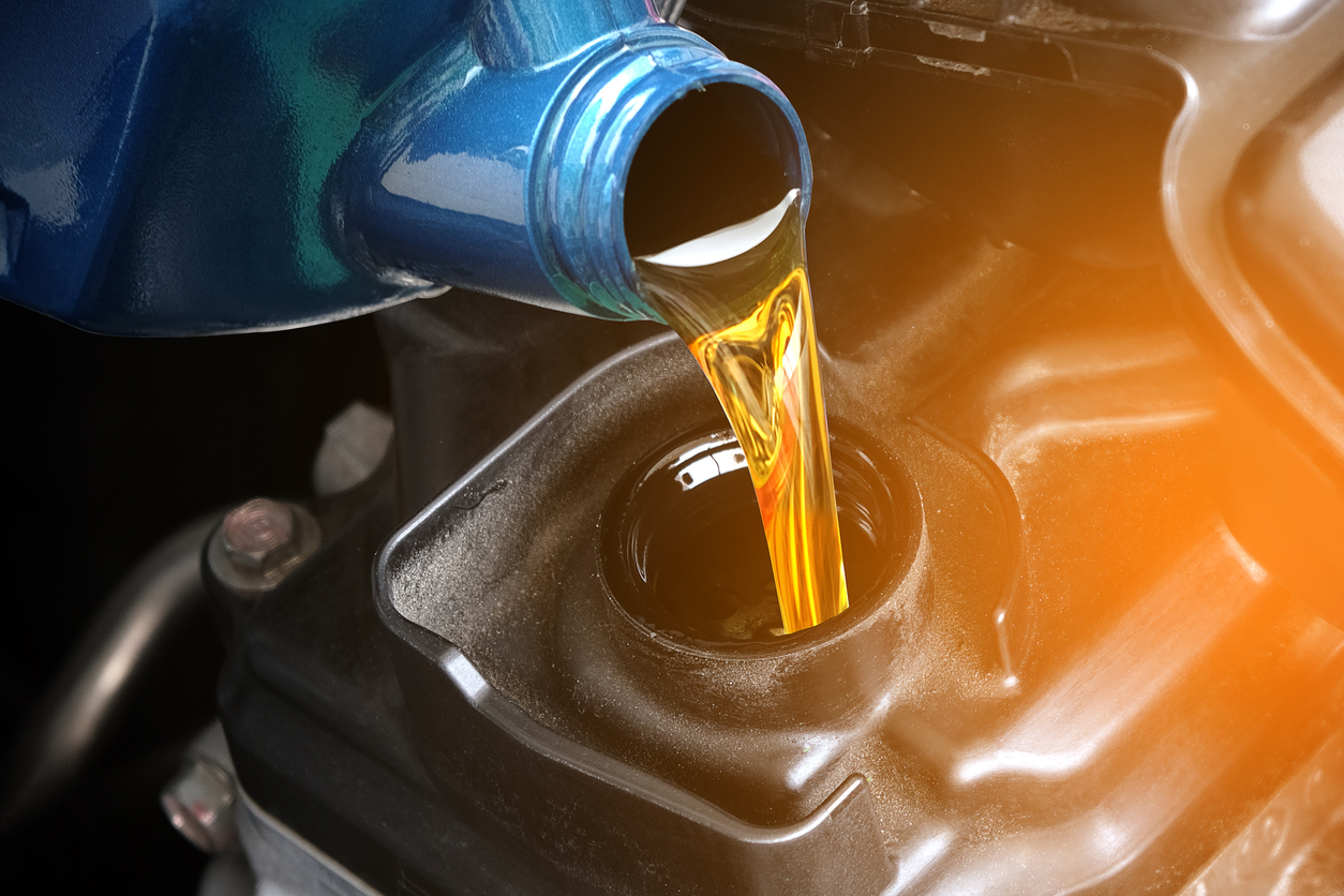 Comment choisir la bonne huile moteur pour sa voiture ?