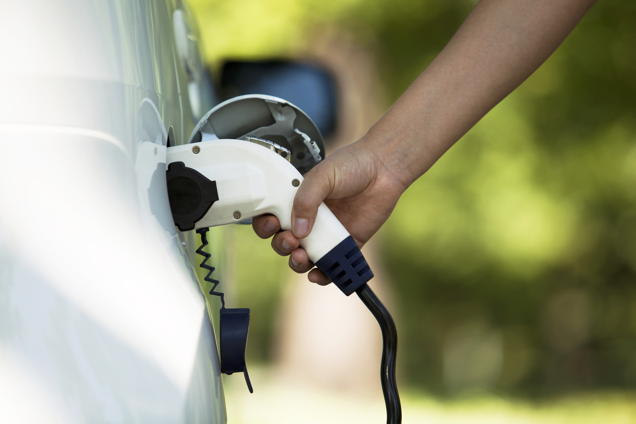 Câble de recharge pour voiture électrique : fonction, utilisation et tarif