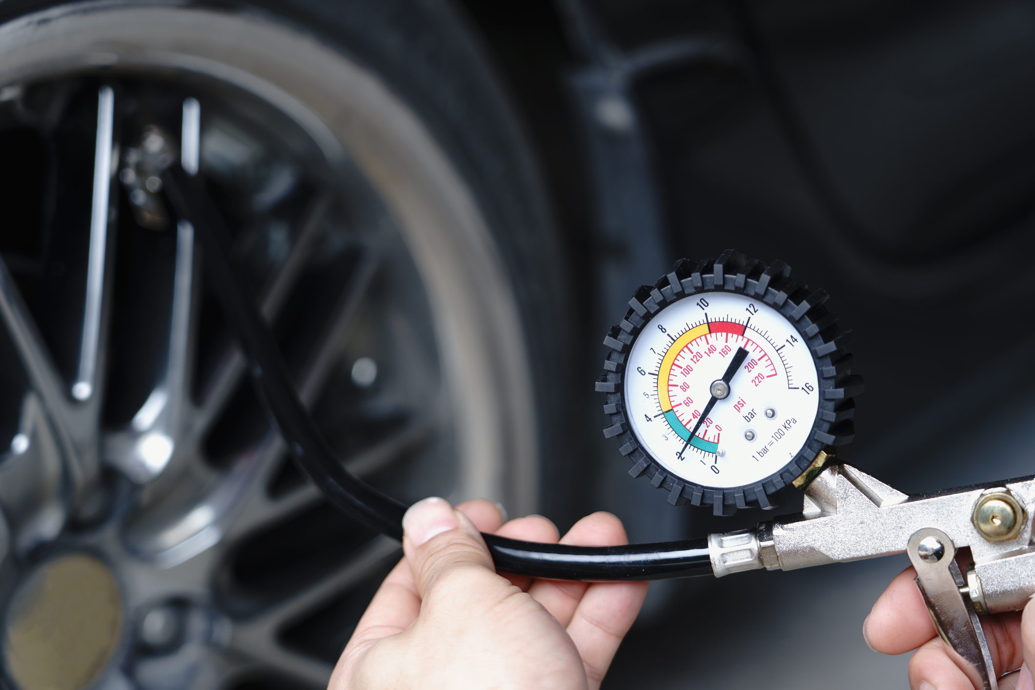 Gonfleur de pneu : utilité, fonctionnement, tarif